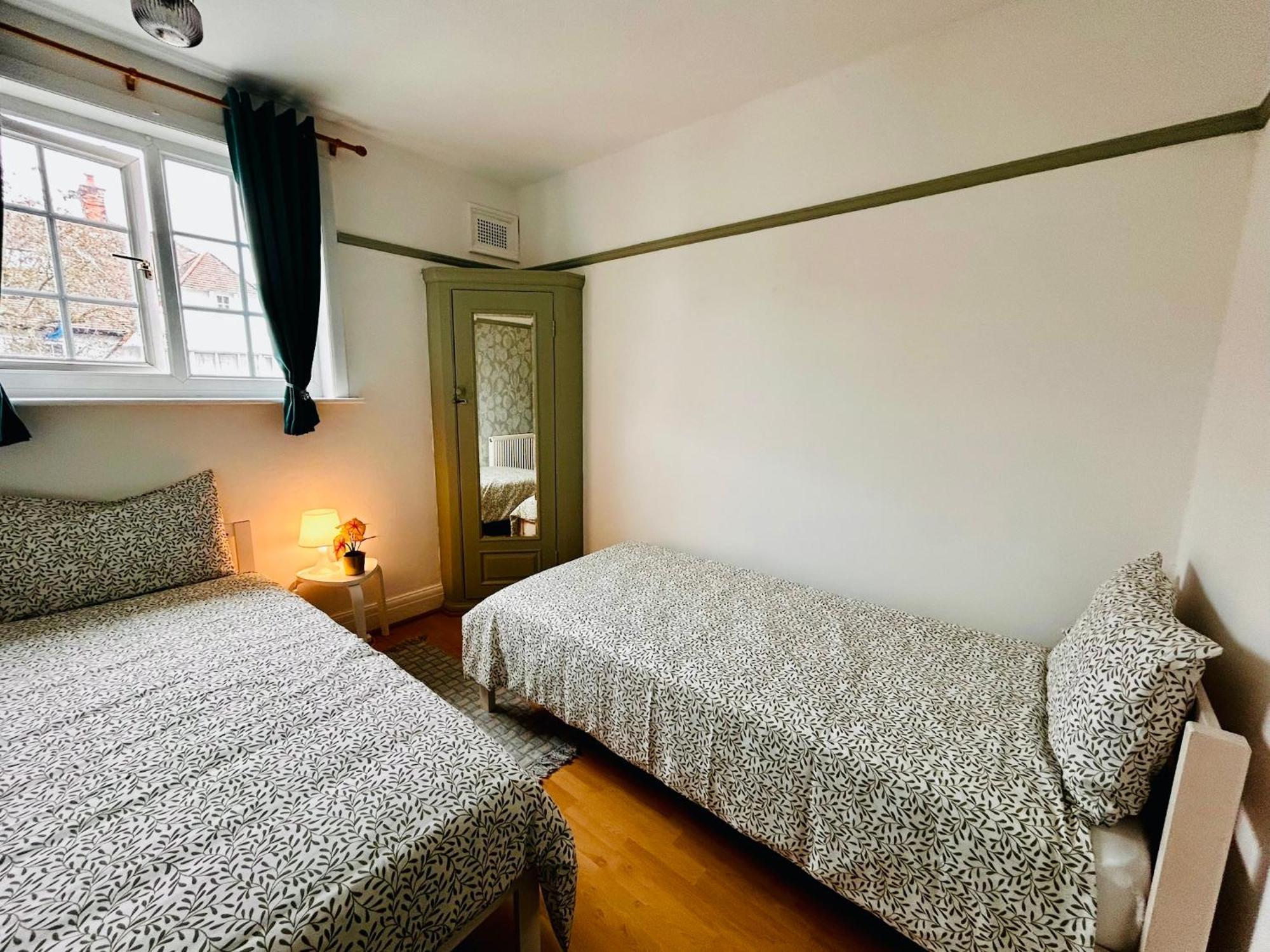 Rest Boutique Golders Green London Kültér fotó